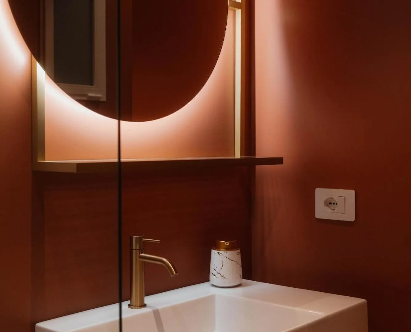 Restart Accommodations Tritone Rome 0*,  Italy