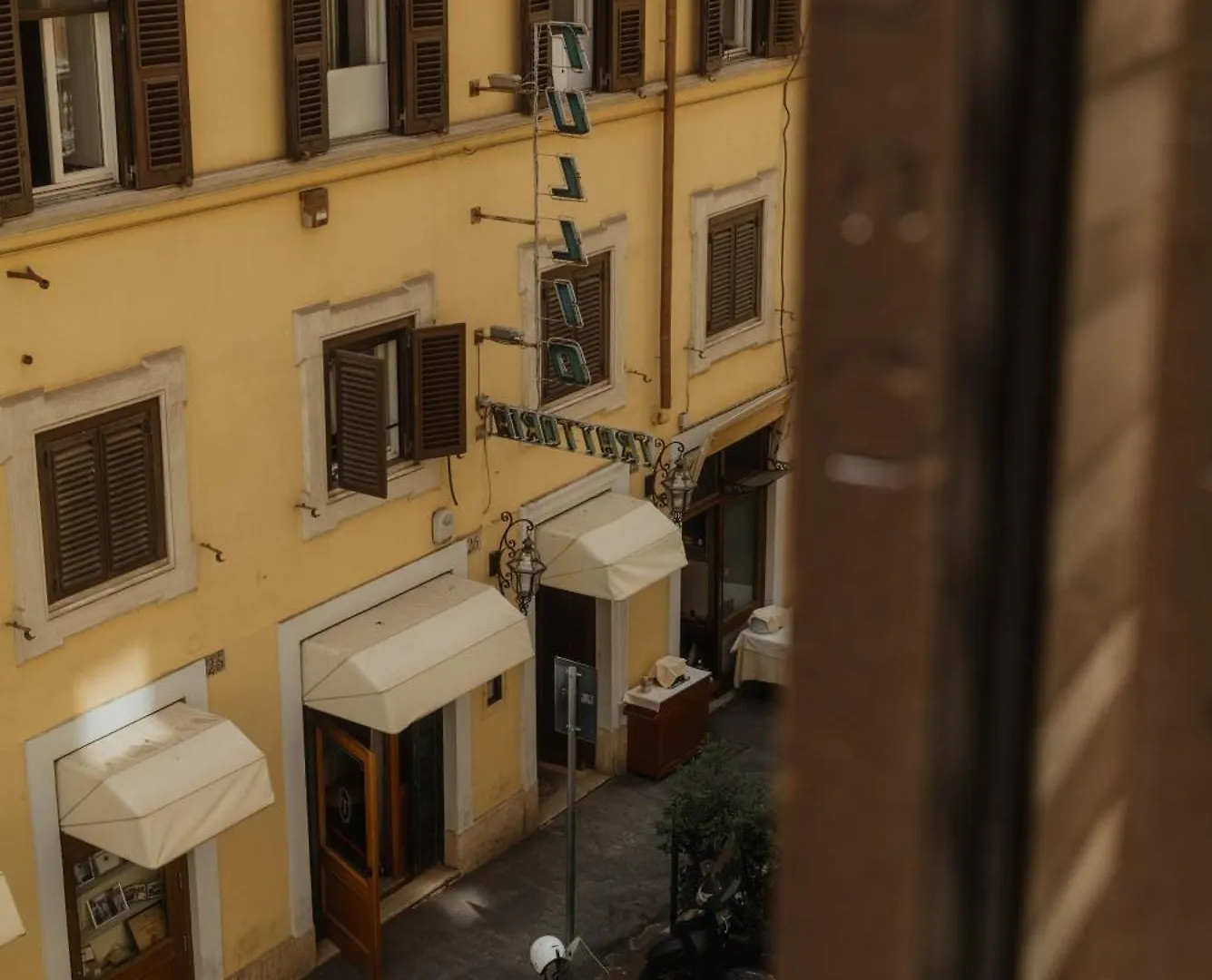 Restart Accommodations Tritone Rom Italien